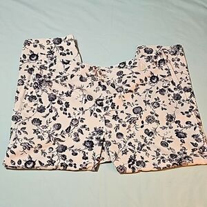 Rafaella sz 16 Black & Beige floral Capri Work Wear, Career Side Zip